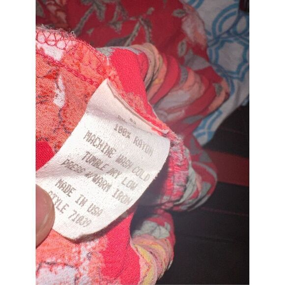 Good Condition Uncle Frank Red Floral Dress Oversized Woman's Dress Size small - Picture 7 of 8